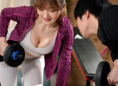 Chàng trai số hưởng cùng nữ PT gợi cảm cùng nhau thăng hoa